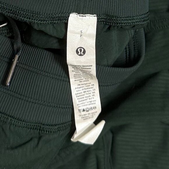 Lululemon Dance Studio Pants size Small Legacy Green Joggers - Picture 8 of 8